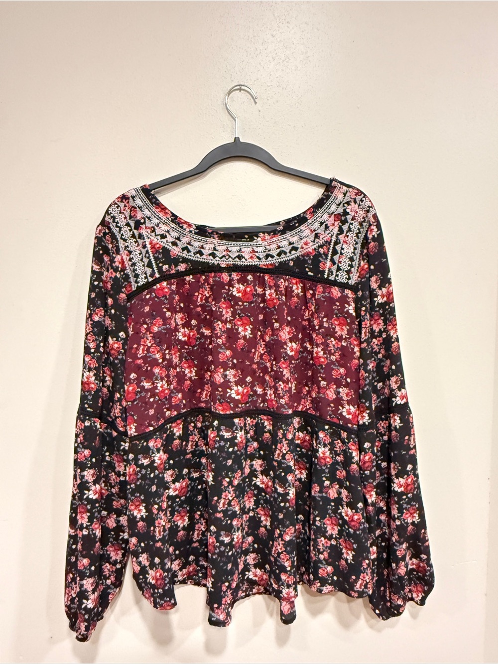 Knox Rose Black & Burgundy Floral Long Sleeve Peasant Top
